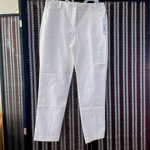 NWT Liz Claiborne. Emma Ankle Length white Size 6